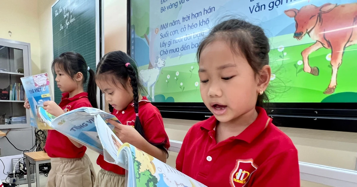 Góc nhìn chuyên gia: Khi chỉ còn một bộ sách giáo khoa