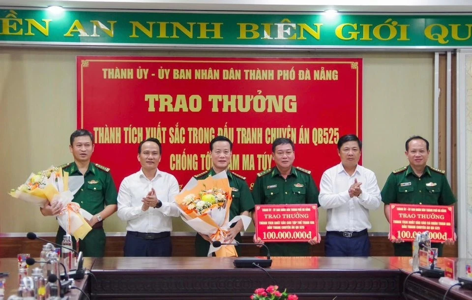 Đà Nẵng thưởng nóng 200 triệu đồng cho ban chuyên án phá vụ 300kg ma túy