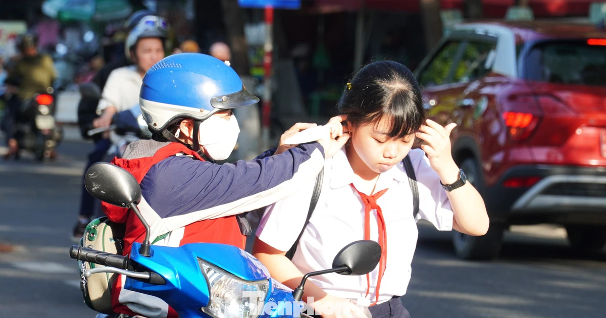 Hơn 43.000 sĩ tử Đà Nẵng thi vào 10 dưới trời oi bức