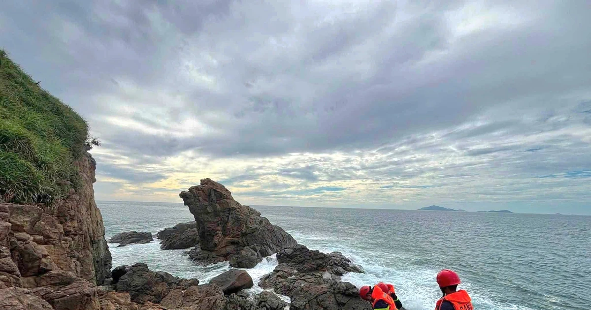 Vụ 3 cô gái bị sóng cuốn mất tích: Đã cấm trekking tự phát xuống Mũi Nghê từ lâu