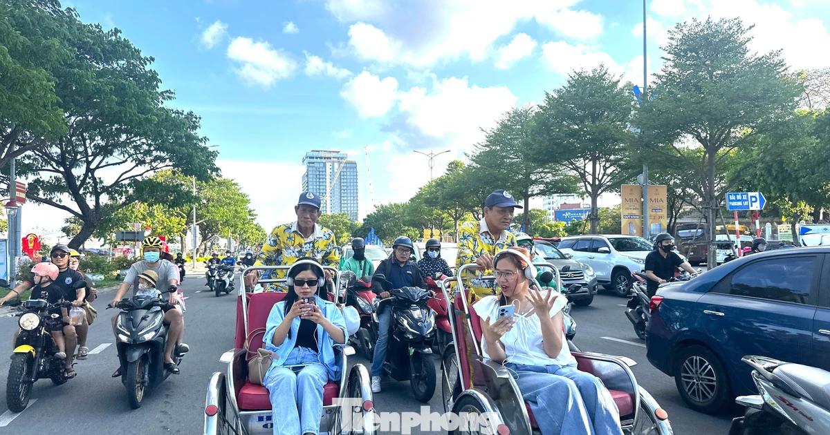 Bất ngờ nghe xích lô 'kể chuyện' du lịch Đà Nẵng