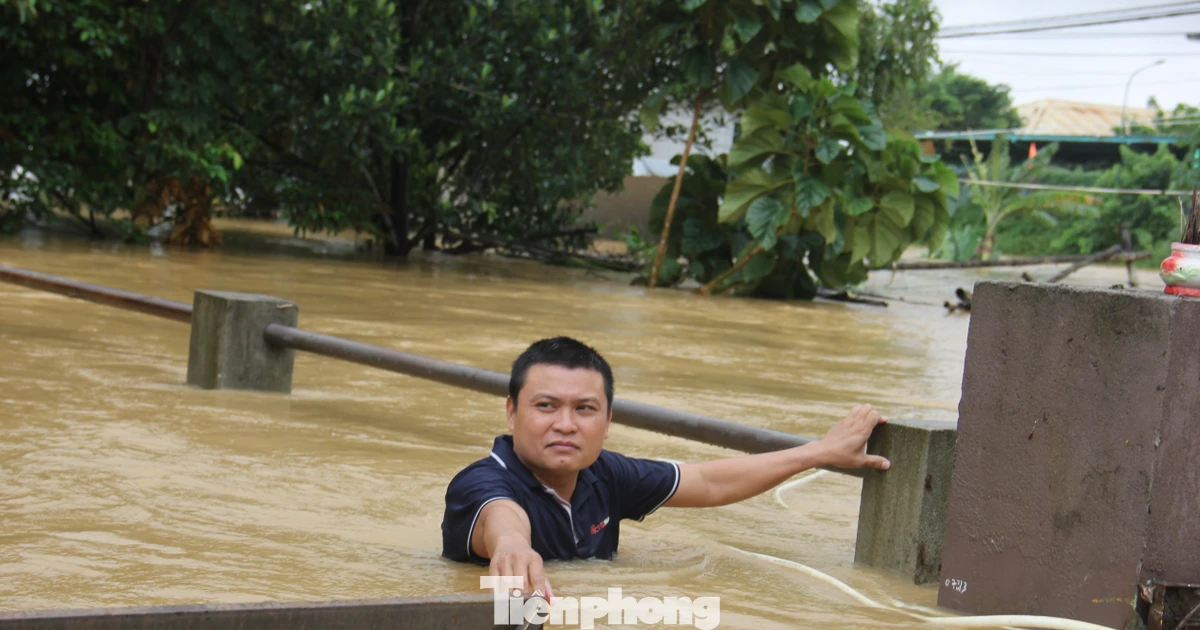 Đà Nẵng tiếp tục mưa to, lũ đặc biệt lớn trên các sông