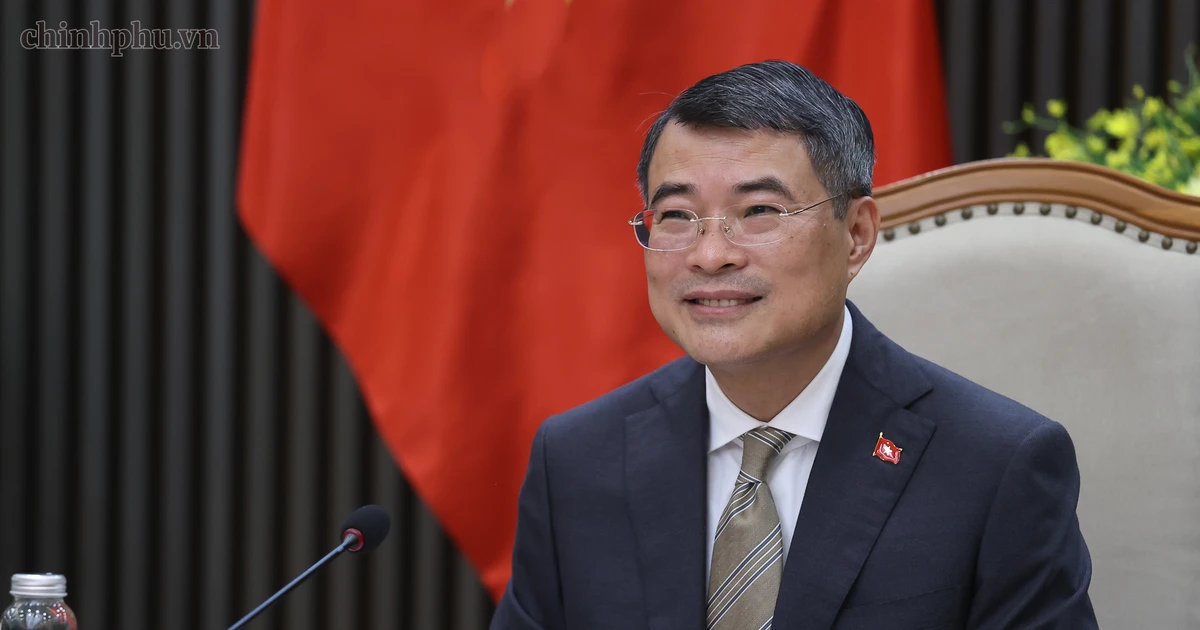 Thủ tướng Lê Minh Hưng điện đàm với Thủ tướng Canada