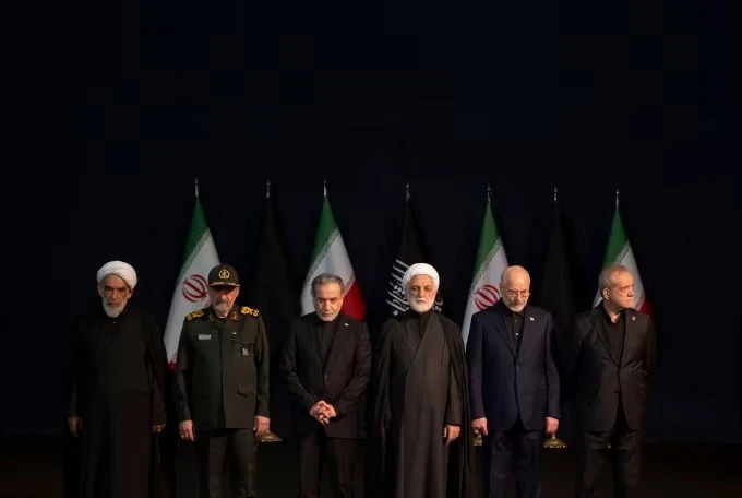 Nội bộ Iran lục đục, phe cứng rắn cảnh báo ‘đảo chính mềm’