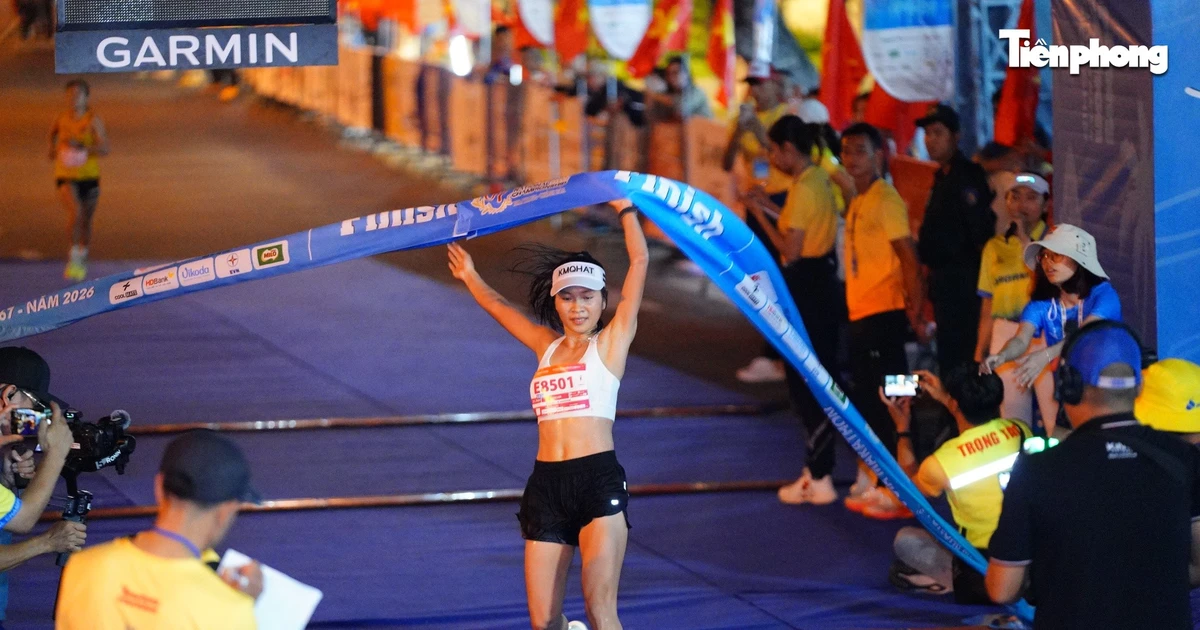 Tân vô địch 21km nữ Lê Thị Lam: Bước chạy của bản lĩnh và giấc mơ lớn