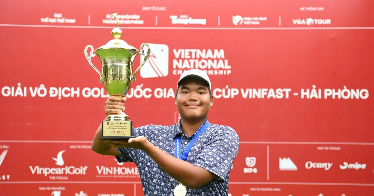 Nhà vô địch Golf Quốc gia 2024 Nguyễn Đức Sơn bước vào con đường thi đấu chuyên nghiệp