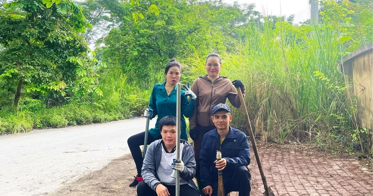 Thanh niên ở Lào Cai dọn đường làng, ngõ xóm mỗi ngày