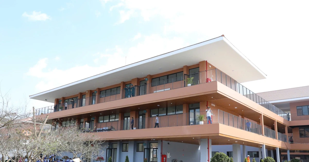 Cận cảnh trường học hiện đại bậc nhất vùng biên giới Điện Biên sắp khánh thành