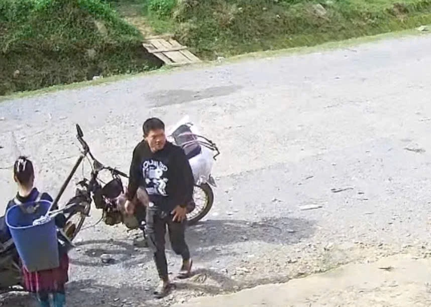 Chân dung kẻ bắt cóc bé gái ở Sơn La vừa bị sa lưới
