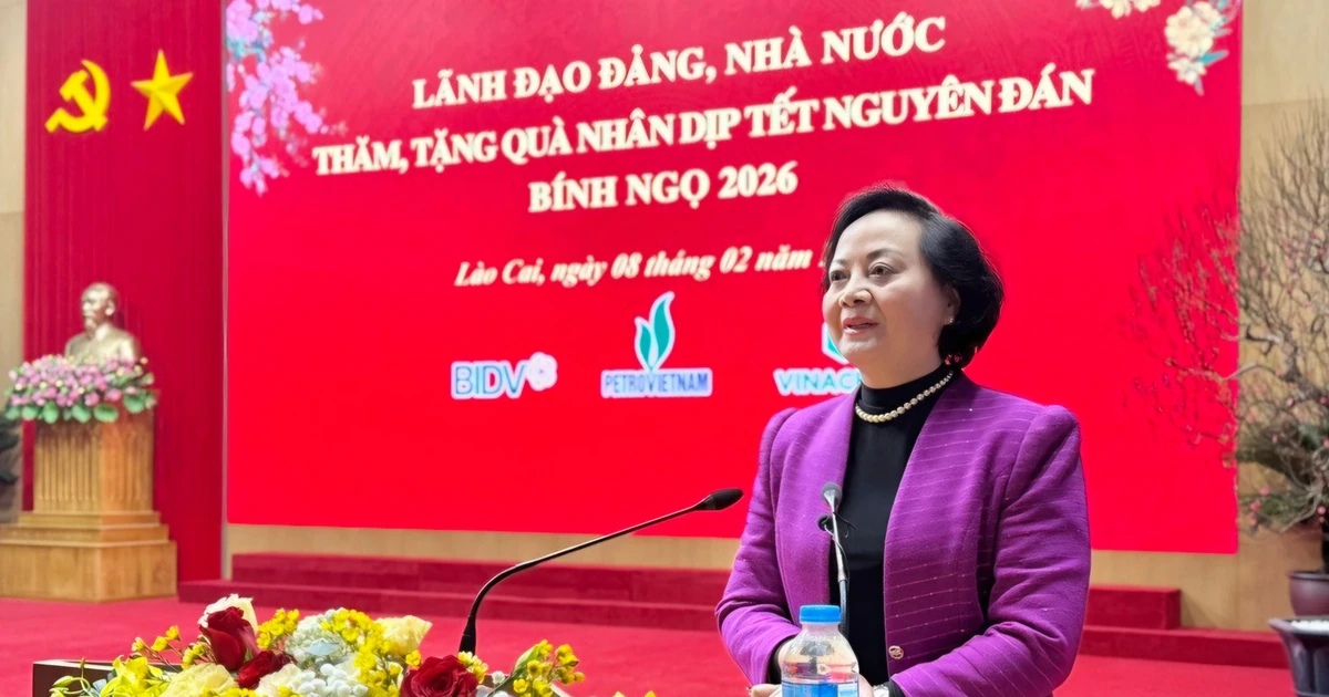 Phó Thủ tướng Phạm Thị Thanh Trà thăm, tặng quà Tết tại Lào Cai