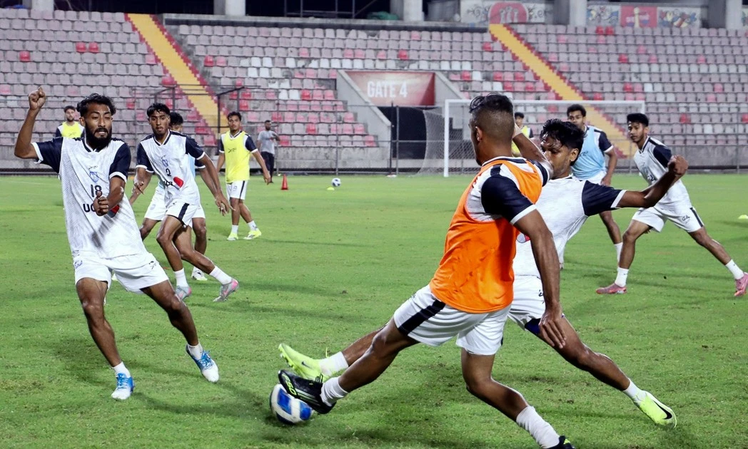 Bangladesh 'đổ bộ' Hà Nội sớm, quyết gây khó cho đội tuyển Việt Nam