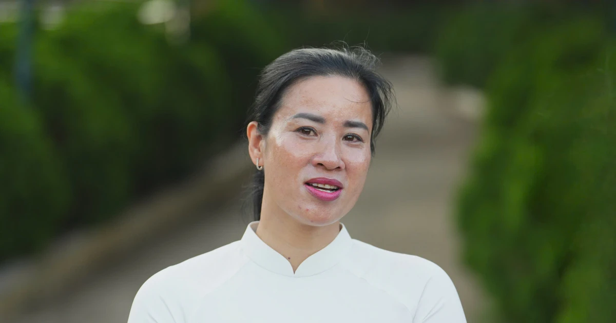 Nước mắt trước tượng đài Gạc Ma: 'Bố là niềm tự hào, cũng là nỗi nhớ không nguôi…'