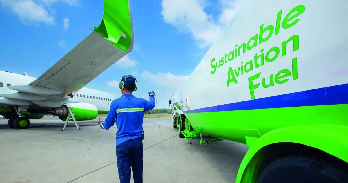 Từ năm 2027, các hãng hàng không phải giảm phát thải