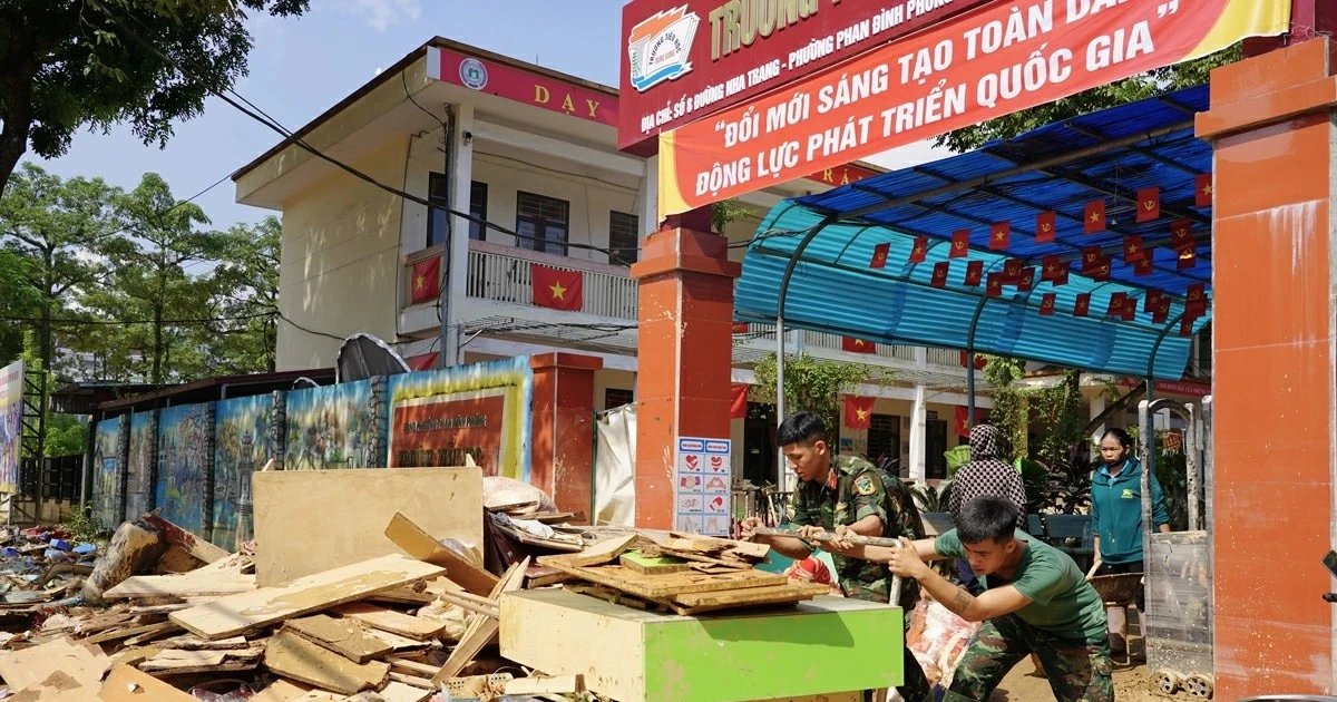 Thủ tướng: Khắc phục nhanh nhất thiệt hại do thiên tai ở các cơ sở giáo dục