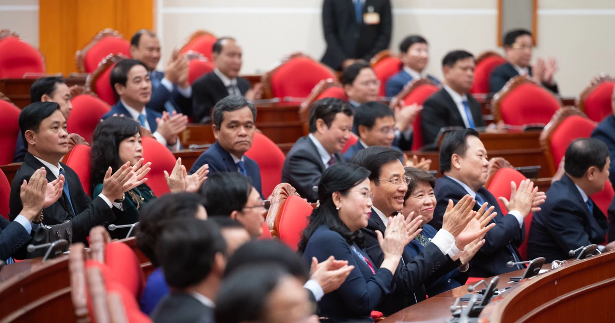 Nhân sự giới thiệu tham gia Bộ Chính trị, Ban Bí thư khóa XIV phải có tầm nhìn chiến lược quốc gia