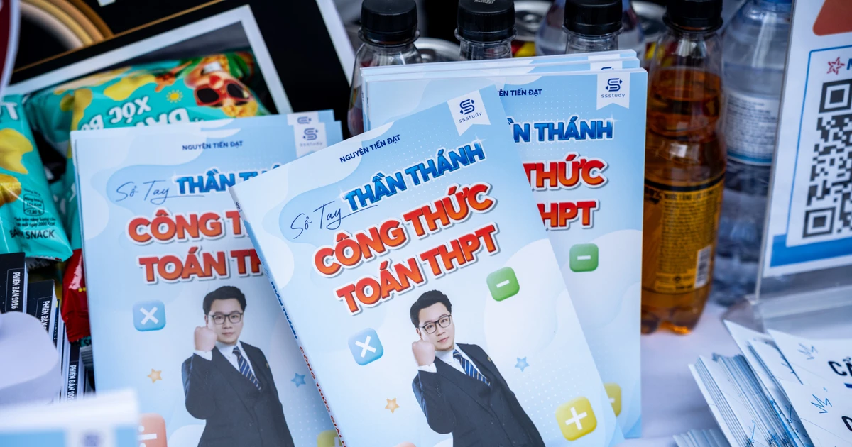 SSStudy 'ghi điểm' tại Ngày hội tuyển sinh với hàng loạt đầu sách tham khảo