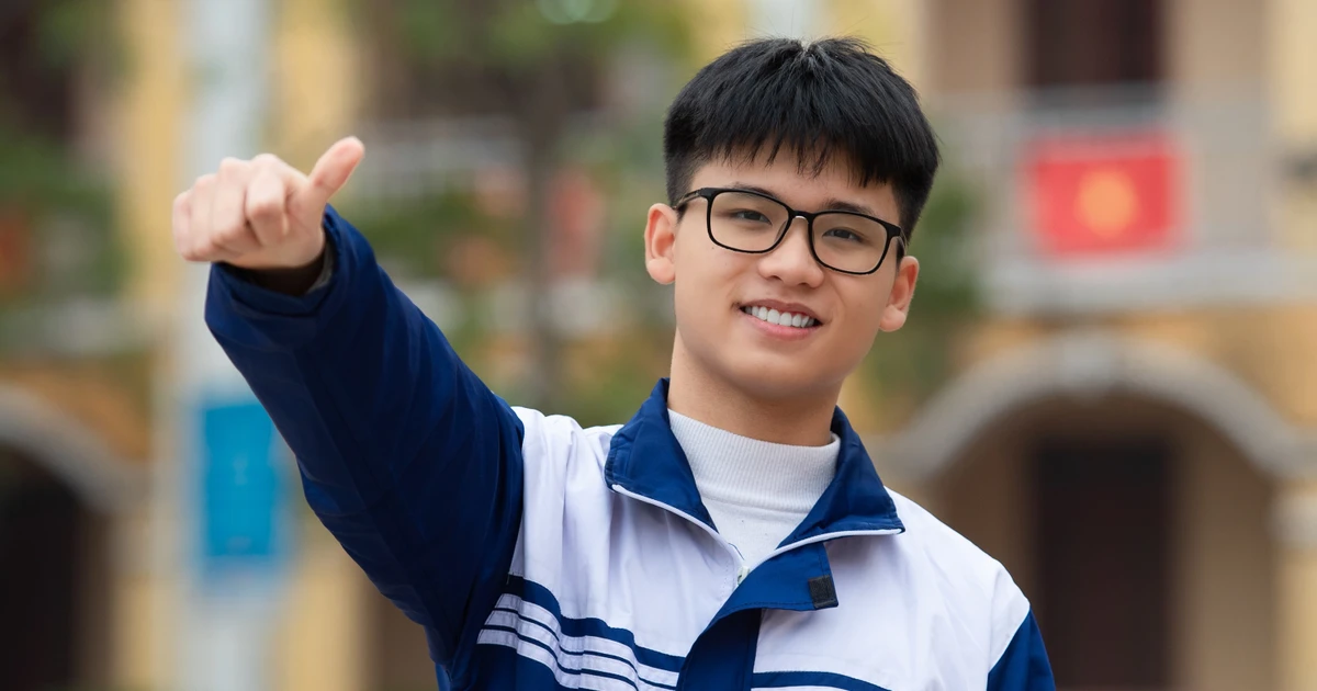 Phỏng vấn thủ khoa TSA Trần Anh Tú: 'Idol Toán học' đẹp trai, thích nhạc Sơn Tùng, J97