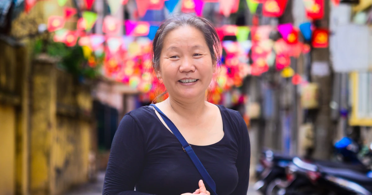 Cuộc sống ngập tràn niềm vui sau khi nổi tiếng của cô lao công 'bắn' tiếng Nga tại Trường Đại học Hà Nội