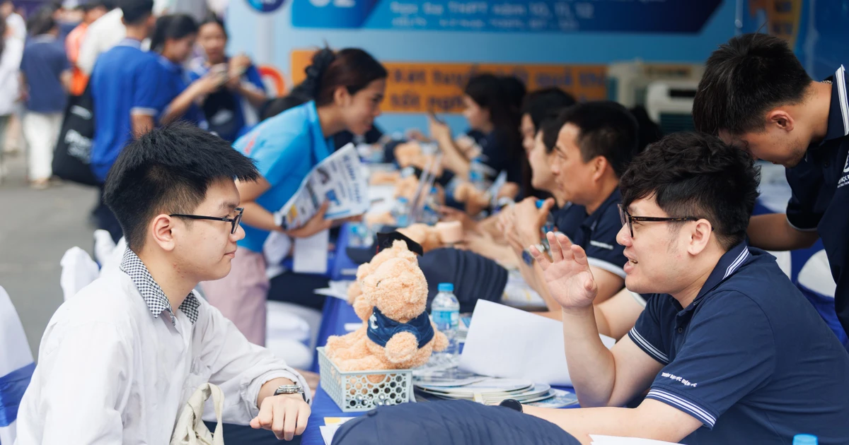 Trường Đại học Điện lực đẩy mạnh đào tạo năng lượng tái tạo và công nghệ số