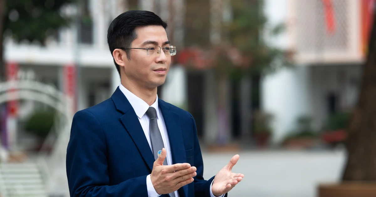 Không thể biến sinh viên thành công cụ truyền thông bắt buộc