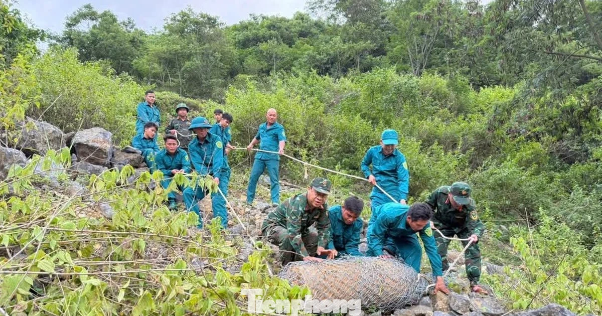 Đào móng làm nhà phát hiện quả bom nặng 350 kg còn nguyên kíp nổ