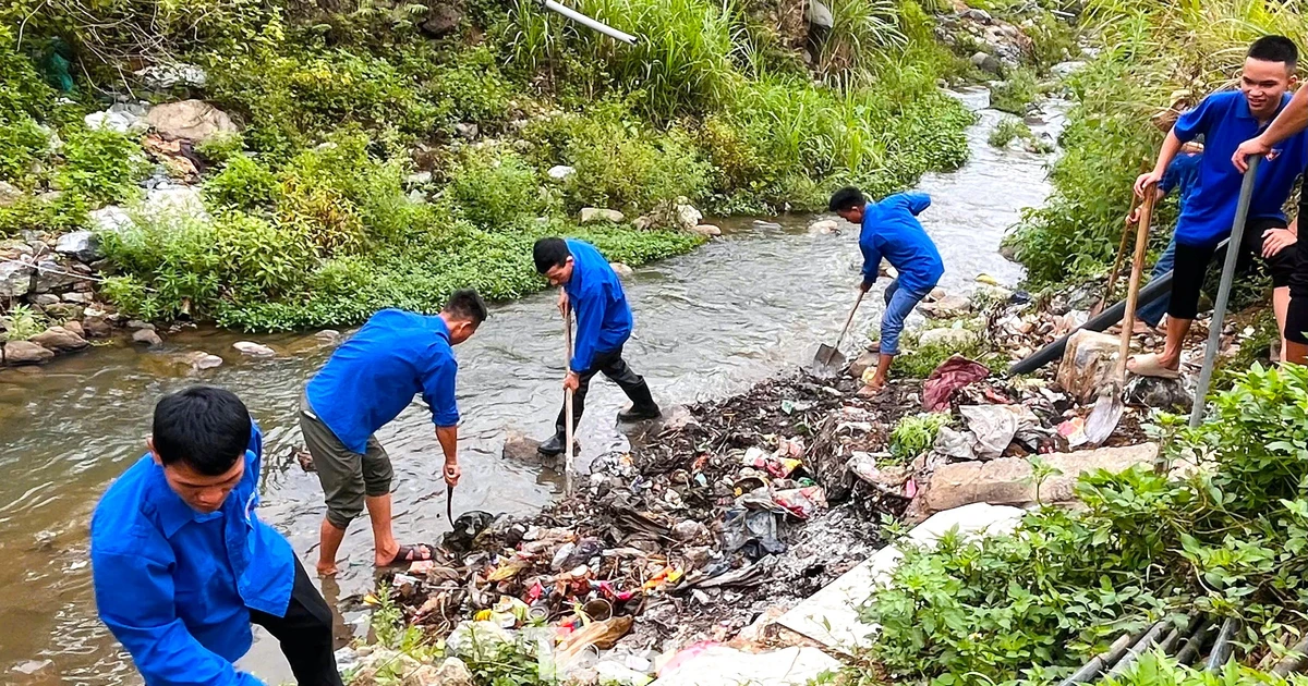 Tuổi trẻ Nghệ An ra quân vì một Việt Nam xanh - sạch - đẹp