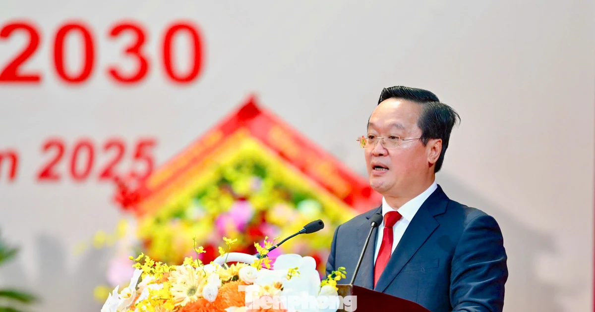 Ông Nguyễn Đức Trung tái đắc cử Bí thư Tỉnh ủy Nghệ An