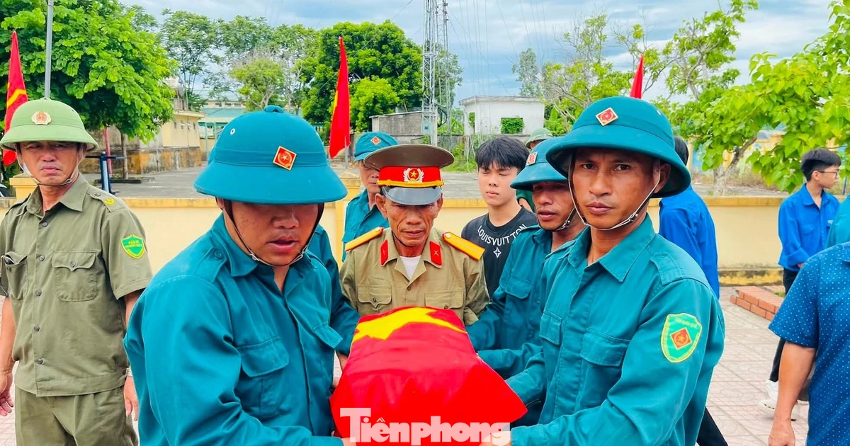 Xúc động ngày trở về đất mẹ của người chiến sĩ sau hơn sáu thập kỷ xa quê
