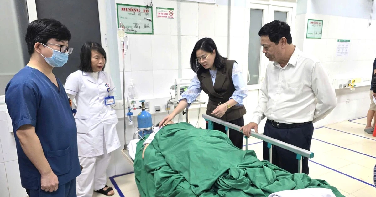 Nữ điều dưỡng dũng cảm cứu cháu bé thoát khỏi tay kẻ truy sát người ở BV Sản Nhi Nghệ An