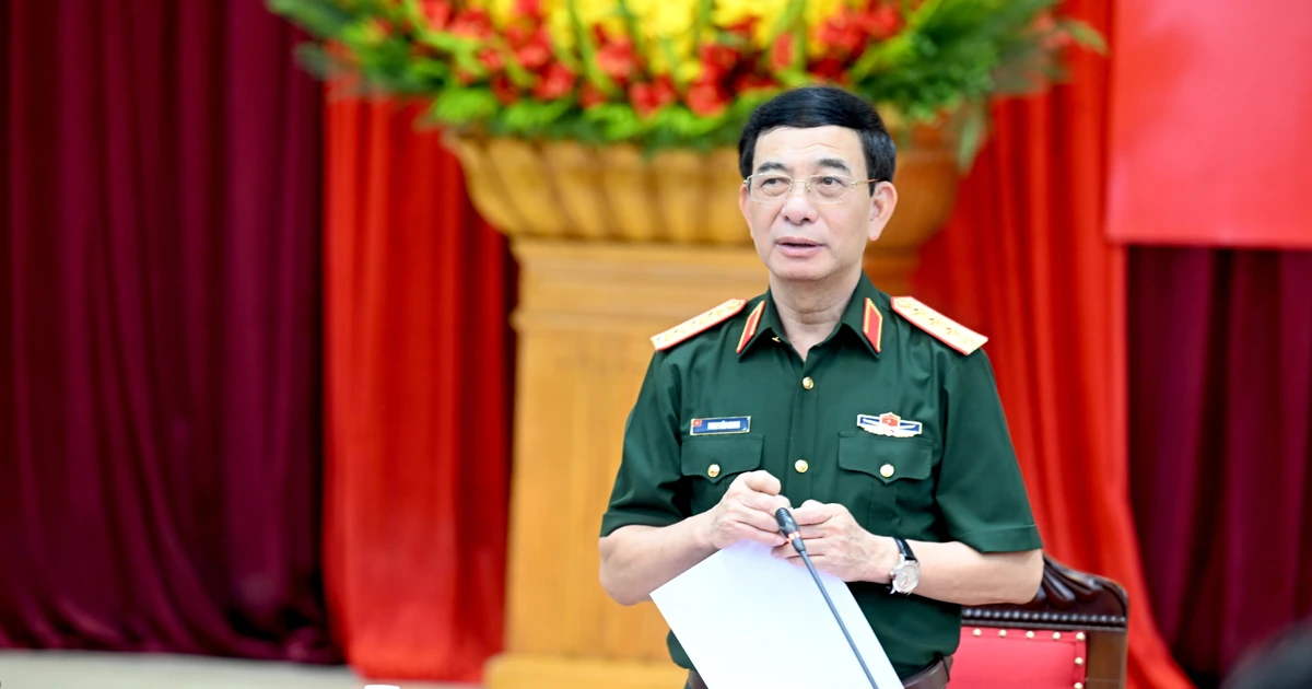 Đại tướng Phan Văn Giang làm việc với Ban Thường vụ Tỉnh ủy Nghệ An