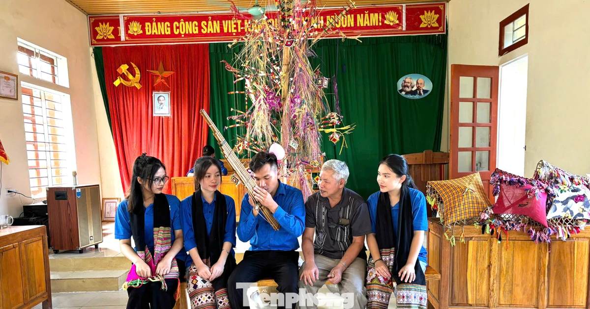 Thủ lĩnh trẻ người Thái và hành trình 'giữ hồn' văn hóa bản làng