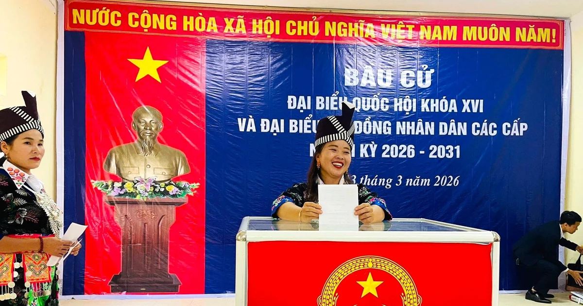 Cử tri 55 khu vực miền núi, biên giới ở Nghệ An đi bỏ phiếu bầu cử sớm