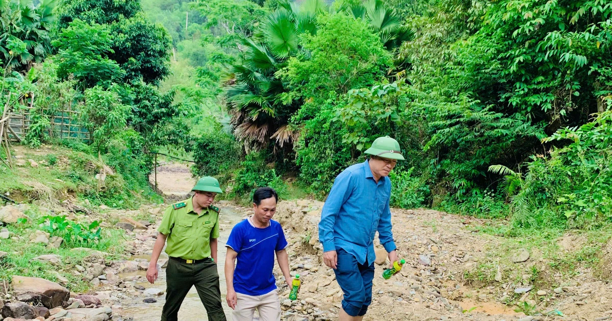 Xử phạt nhiều người đào, đãi vàng trái phép