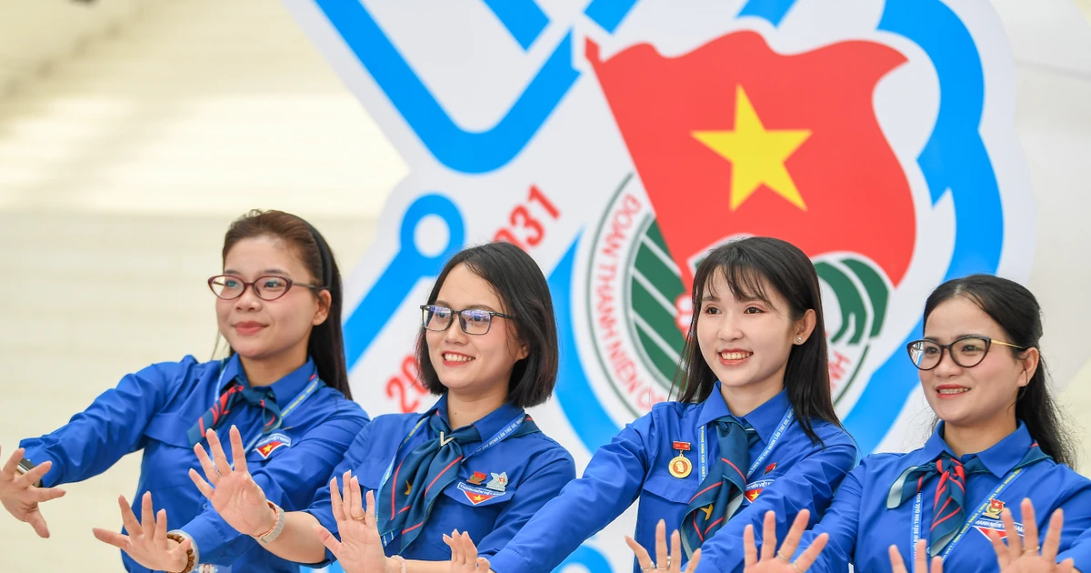 Đại hội Đoàn XIII thông qua Nghị quyết nhiệm kỳ mới, với 13 chỉ tiêu trọng tâm