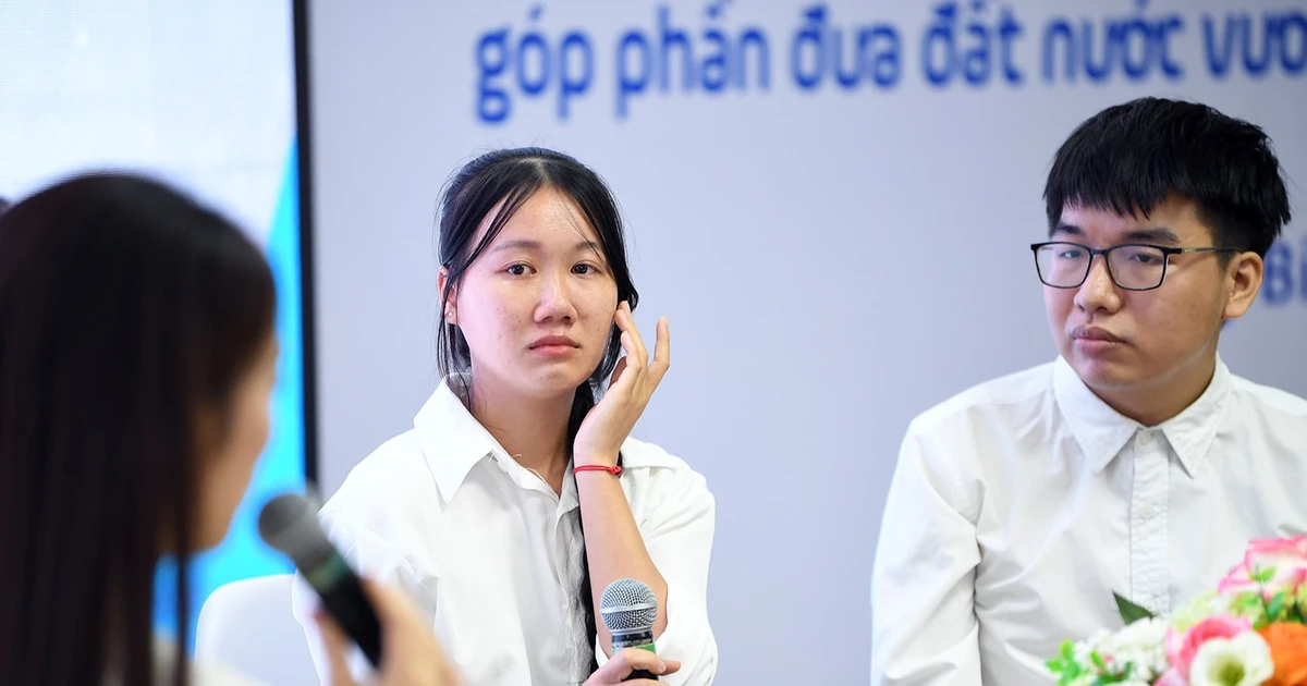 Những giấc mơ không lụi tắt từ học bổng ‘Vững tương lai’