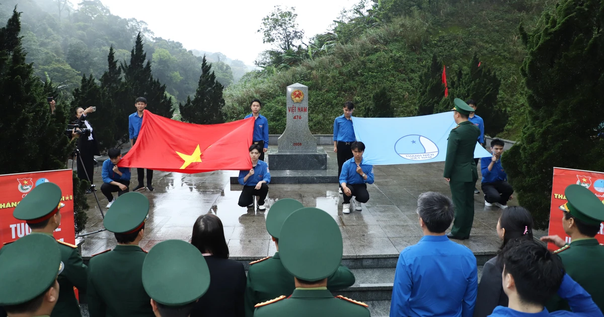 Tuổi trẻ thắp sáng đường biên, trao sinh kế cho người dân vùng biên