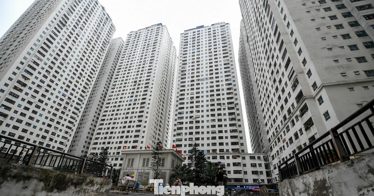 Nhịp sống trong khu chung cư hơn 4 vạn dân ở Linh Đàm