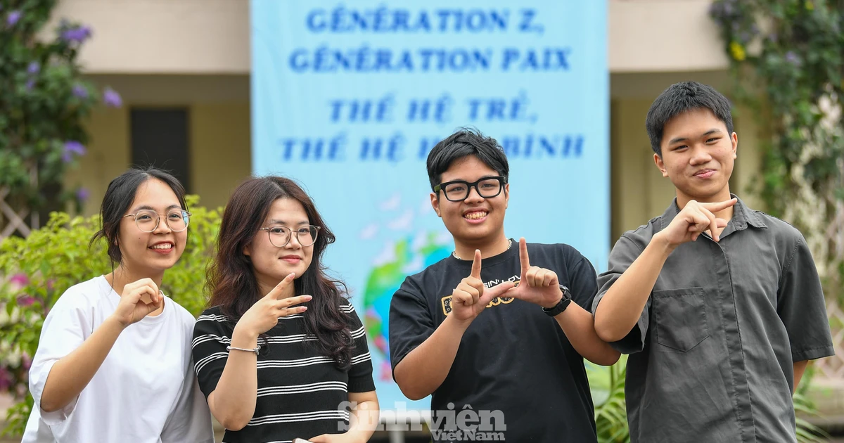 Sinh viên Hà Nội trải nghiệm văn hóa Pháp ngữ tại ngày hội 'Sắc màu văn hóa 2026'