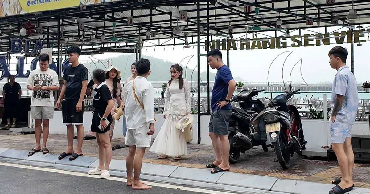Hơn 2.800 du khách vẫn trên đảo Cô Tô khi bão sắp đổ bộ