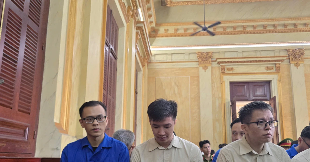 Cựu lãnh đạo và nhân viên Chi cục Thú y Vùng VI ‘ăn chia' tiền hối lộ như thế nào?