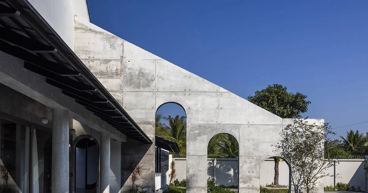 Nhà bê tông thô mộc kết nối gia đình 3 thế hệ