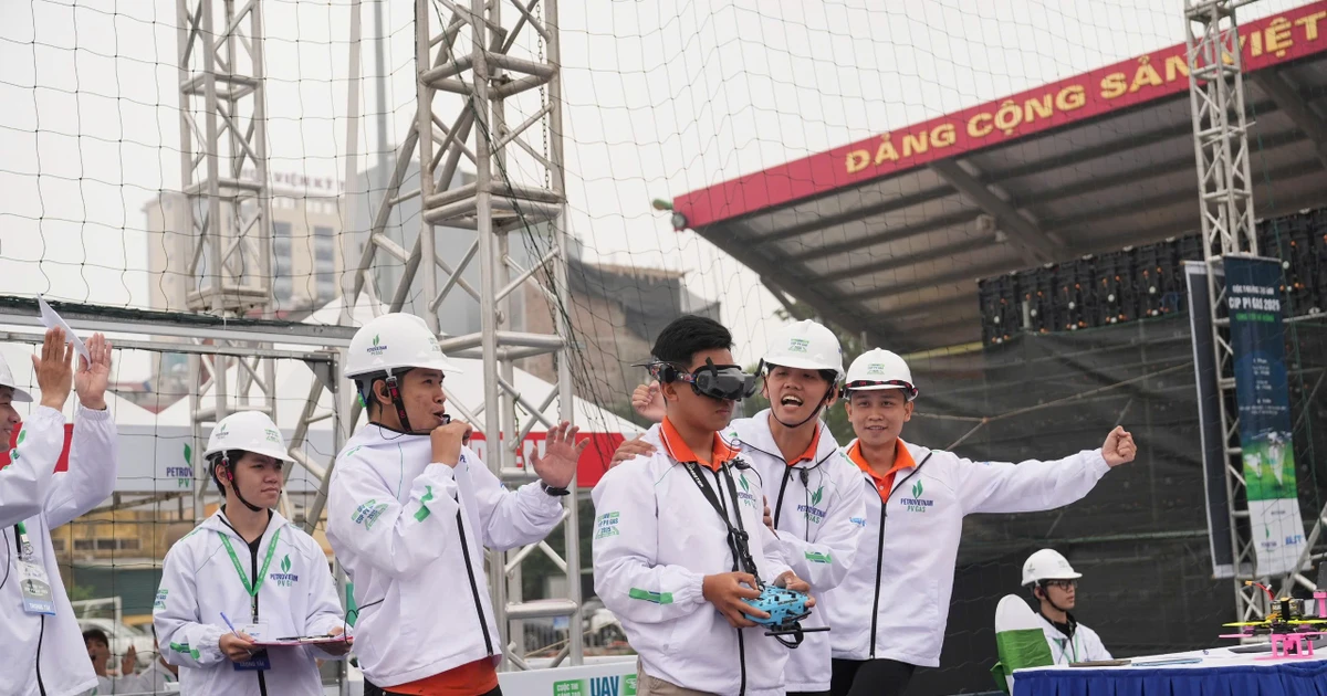 Đại học Tôn Đức Thắng đăng quang cuộc thi sáng tạo thiết bị bay không người lái