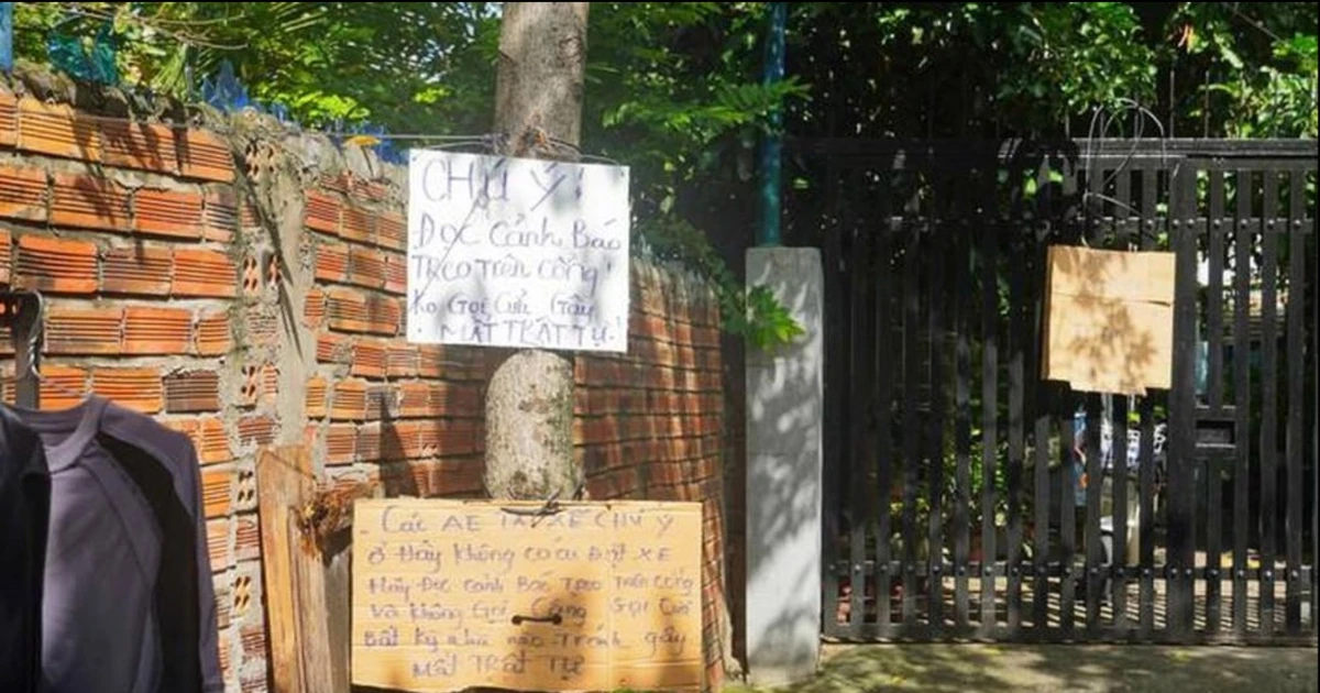 Lạ lùng 'hẻm bom hàng' khiến shipper khốn khổ, người dân buộc phải cảnh báo