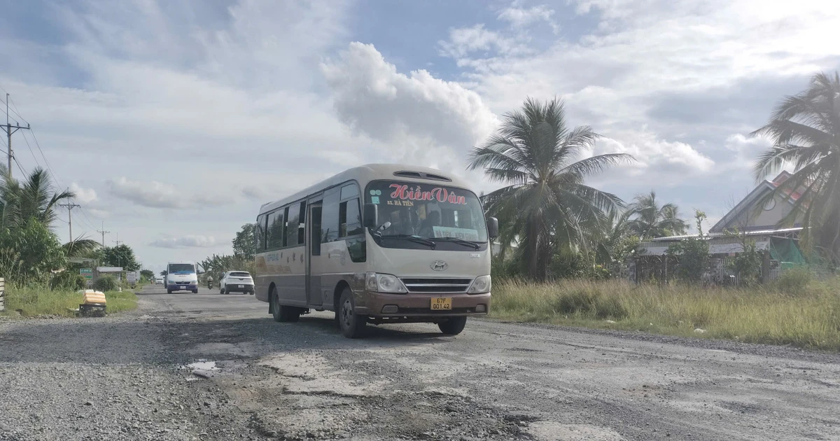 Quốc lộ 1 qua Cà Mau hư hỏng, nhiều ổ gà