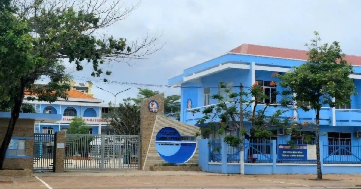 Vụ thầy giáo được minh oan, 8 nguyên lãnh đạo sở đến nghe: Sao chưa xử lý dứt điểm?