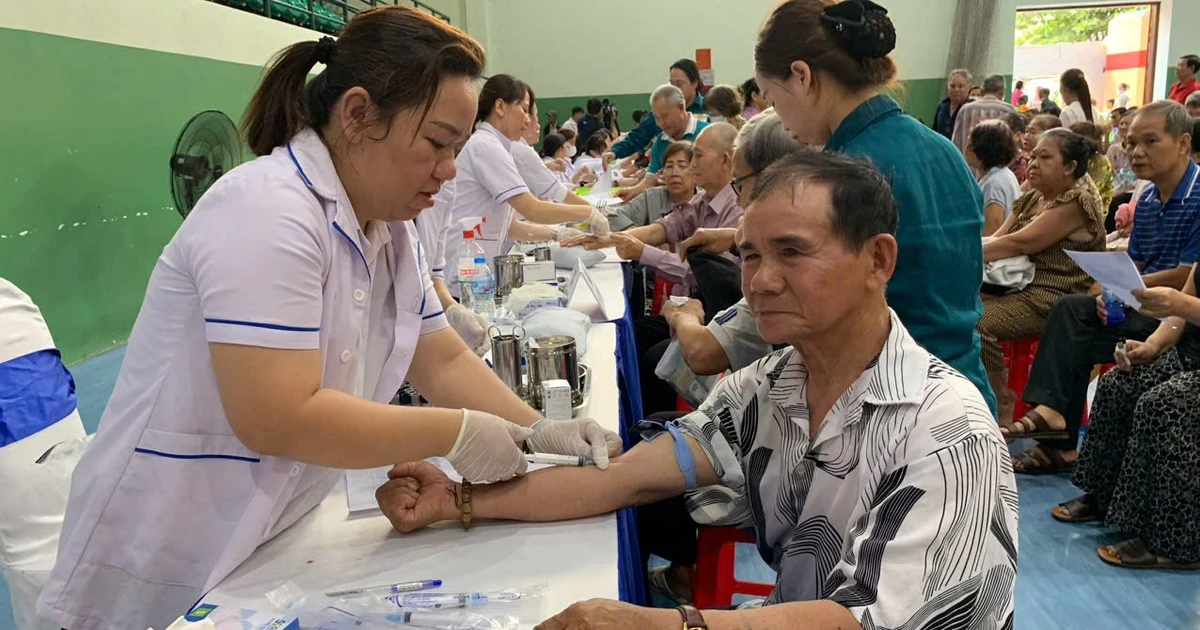 15 triệu dân TPHCM chính thức được khám bệnh miễn phí