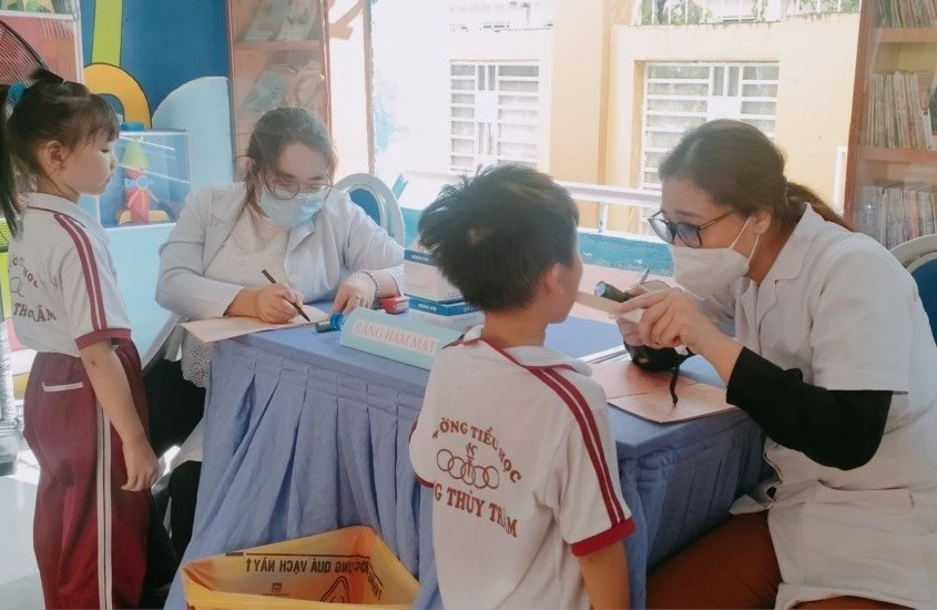 Truy nguồn thực phẩm sau loạt học sinh ở TPHCM nghi ngộ độc