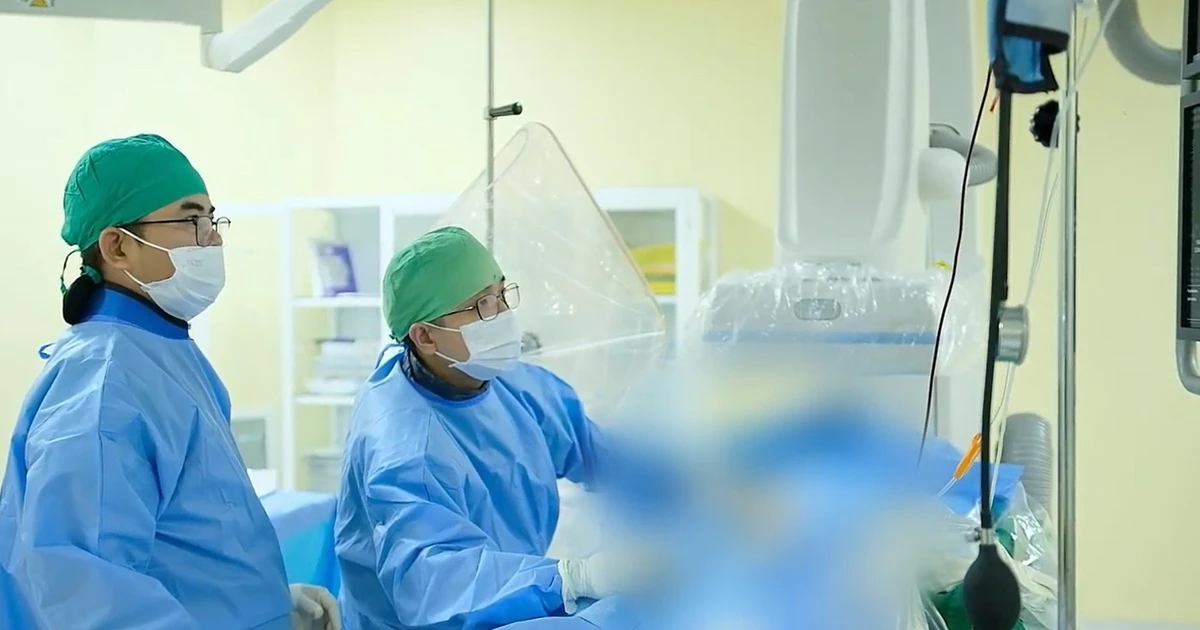 Chạy nước rút cứu bệnh nhân hai lần 'ho ra máu sét đánh'