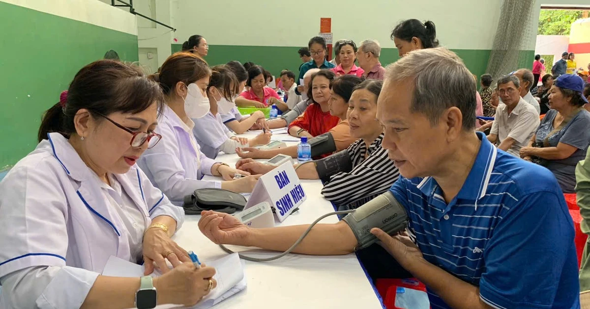 Giám đốc Sở Y tế TPHCM nói gì khi gần 64% người dân đi khám phát hiện bệnh?