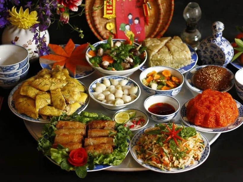 Các món ăn trên mâm cỗ Tết là ‘sát thủ’ của bệnh huyết áp, tim mạch
